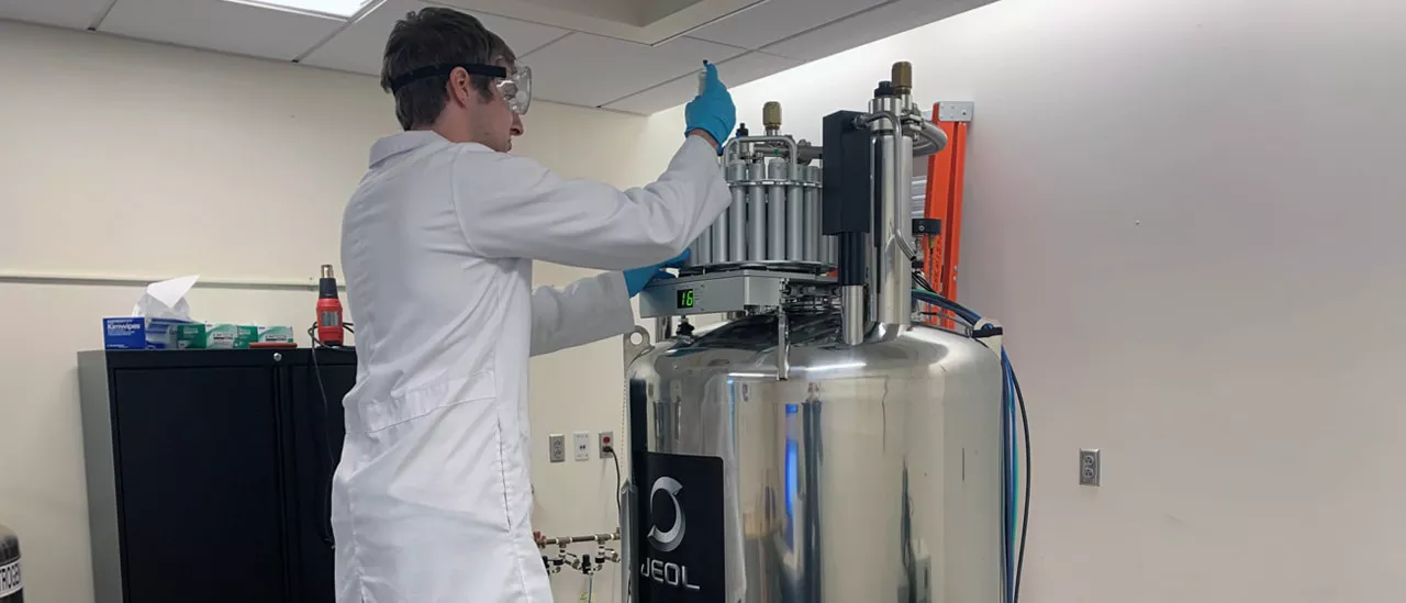 Mason Lampron using nmr
