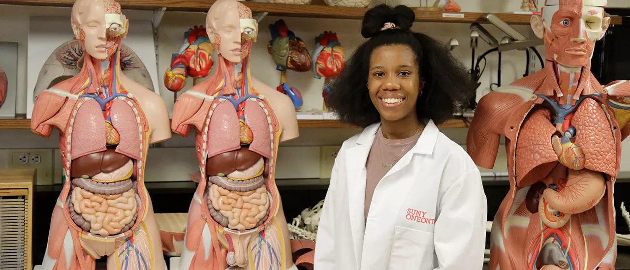 Courtney Evans (’23 Biology)