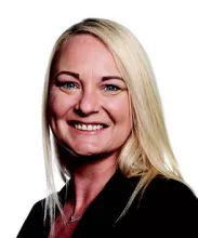 Photo of Leslie Albanese