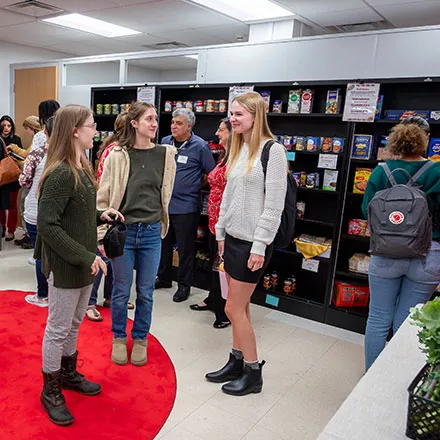 Campus Unveils Food Pantry