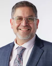 Enrique Morales-Diaz headshot